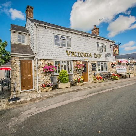 Victoria Inn Cowbridge Dış mekan fotoğraf